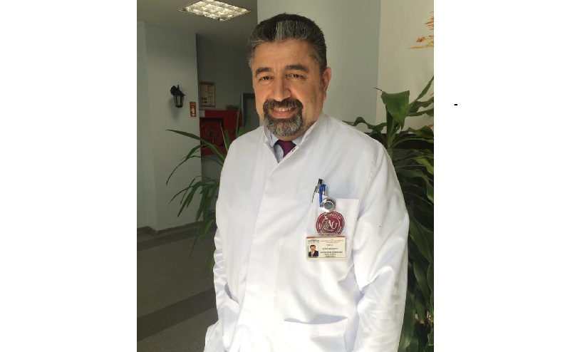 ŞİKAYET VE ŞİDDET KORKUSU GENÇ DOKTORLARI HASTAYLA FAZLA YÜZ YÜZE GELMEYECEKLERİ BRANŞLARA YÖNELTİYOR